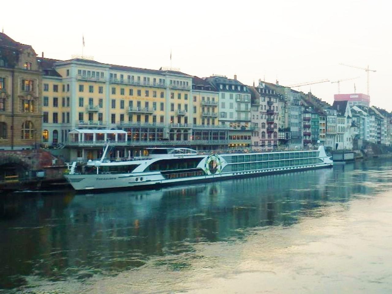 Basel-Hotel-ships