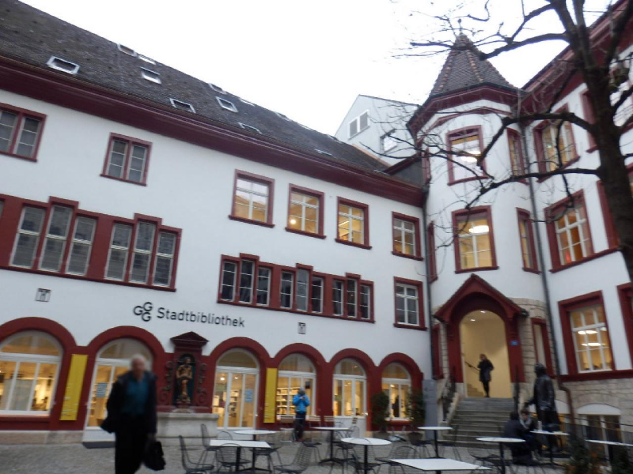 1777　Kaffee Restaurant Bar Schmiedenhof square