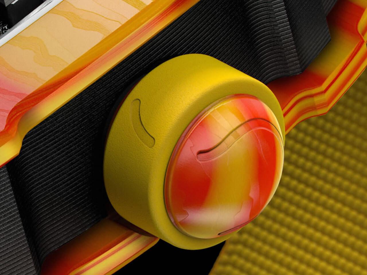 RM27-03　ラファエル・ナダル　リュウズのヘッド（クォーツTPT®製）はテニスボールをかたどっています