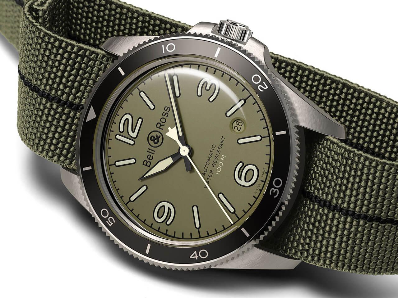 bell-and-ross-VINTAGE-BR-V2-92-MILITARY-GREEN-BRV292-MKA-ST-SF-top