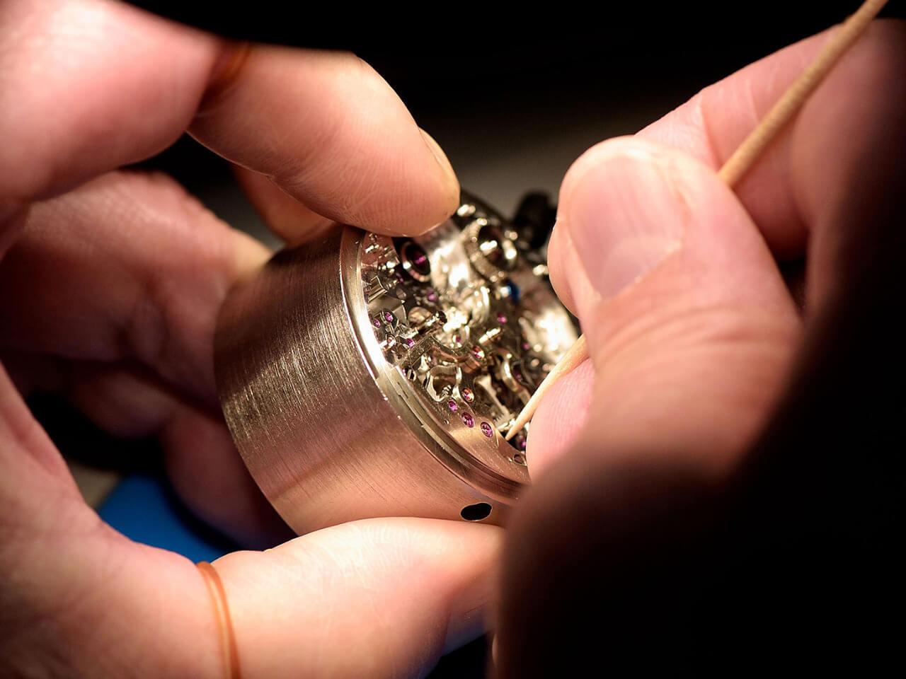 マイクロアーティスト工房のソヌリは世界屈指のミニッツリピーター機構