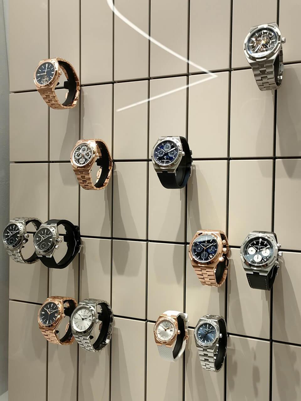 Watches & Wonders 2023 ヴァシュロン・コンスタンタン ブースに飾られた時計の数々