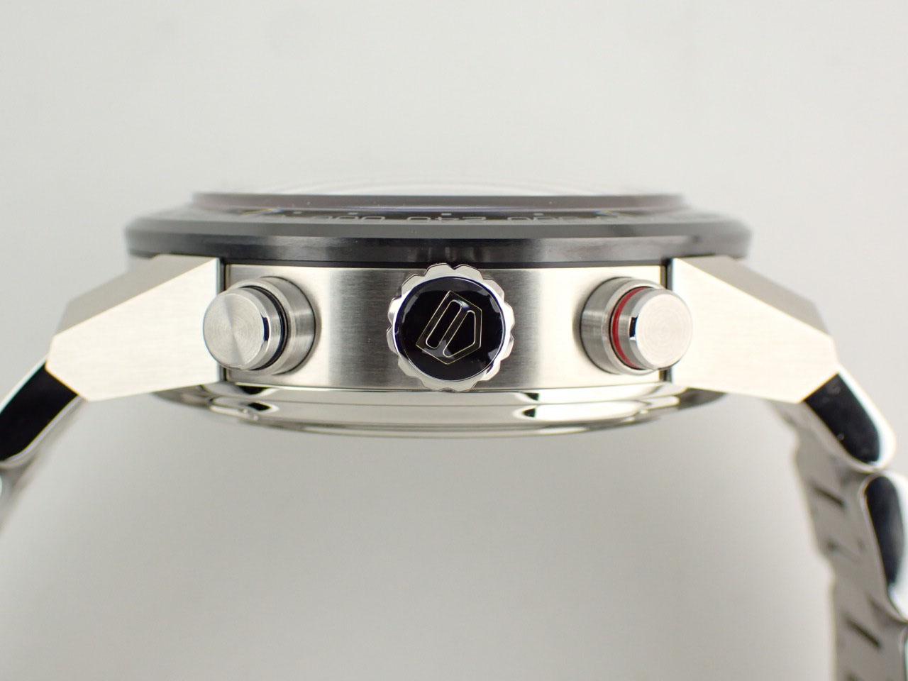 タグ・ホイヤー CAR201AA.BA0714 ケースサイド、リューズ