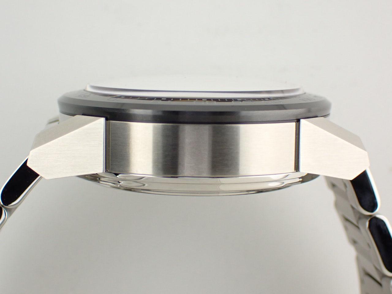 タグ・ホイヤー CAR201AA.BA0714 ケースサイド