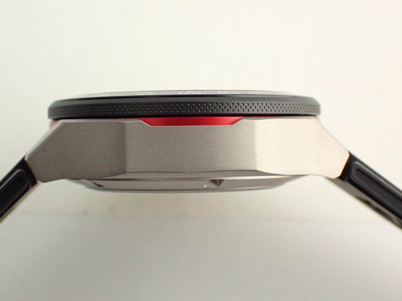 タグ・ホイヤー CBZ2082.F8096 ケースサイド