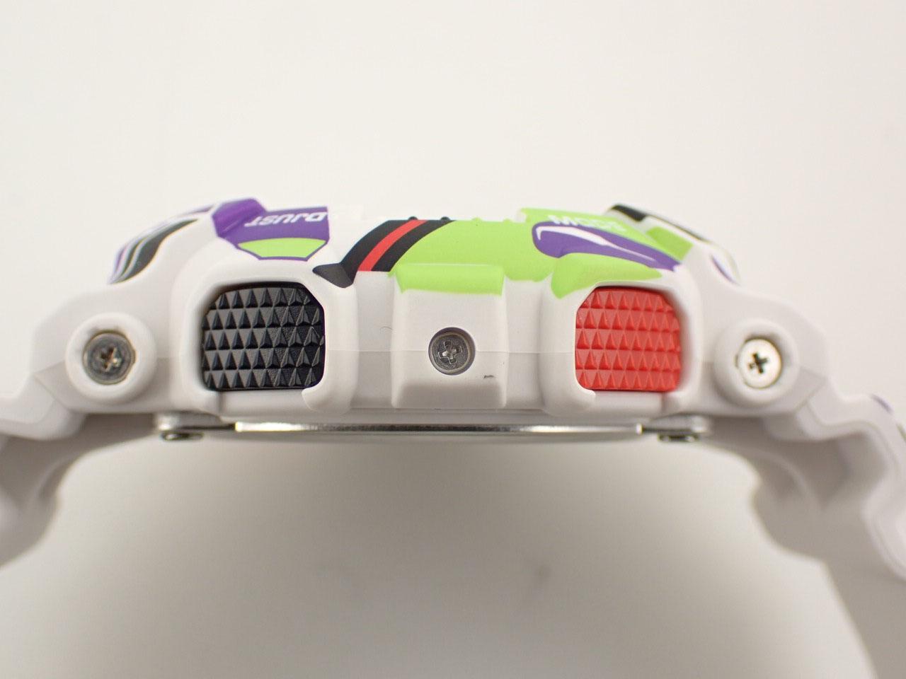 カシオ GA-110EVA30-7AJR ケースサイド