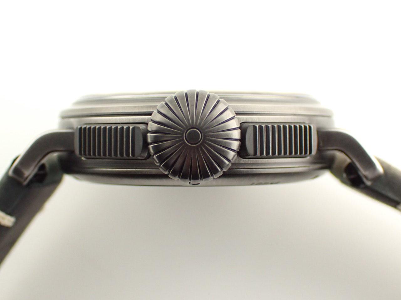 ゼニス 11.2432.4069/21.C900 ケースサイド、リューズ