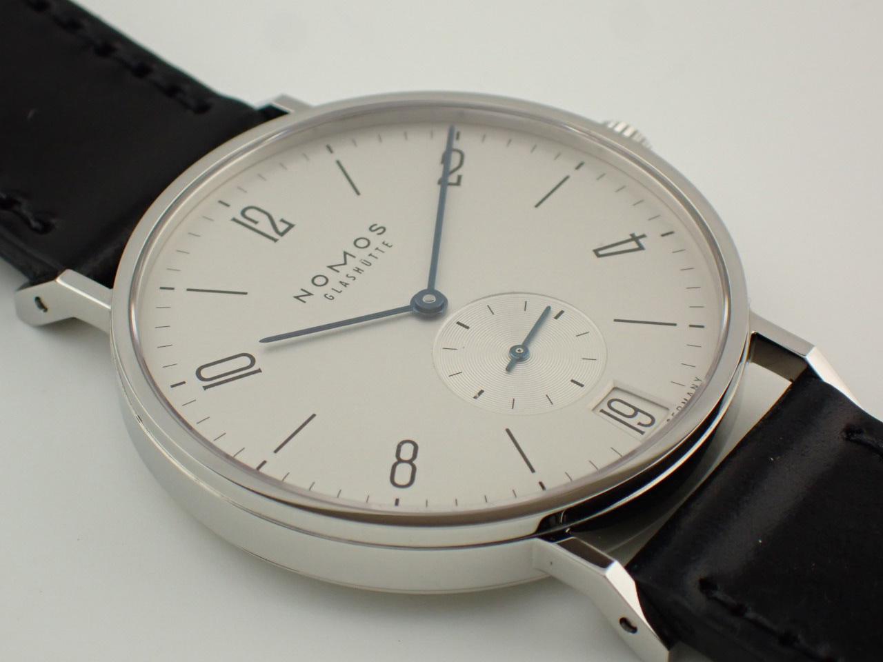 ノモス TN1B1W2L 文字盤