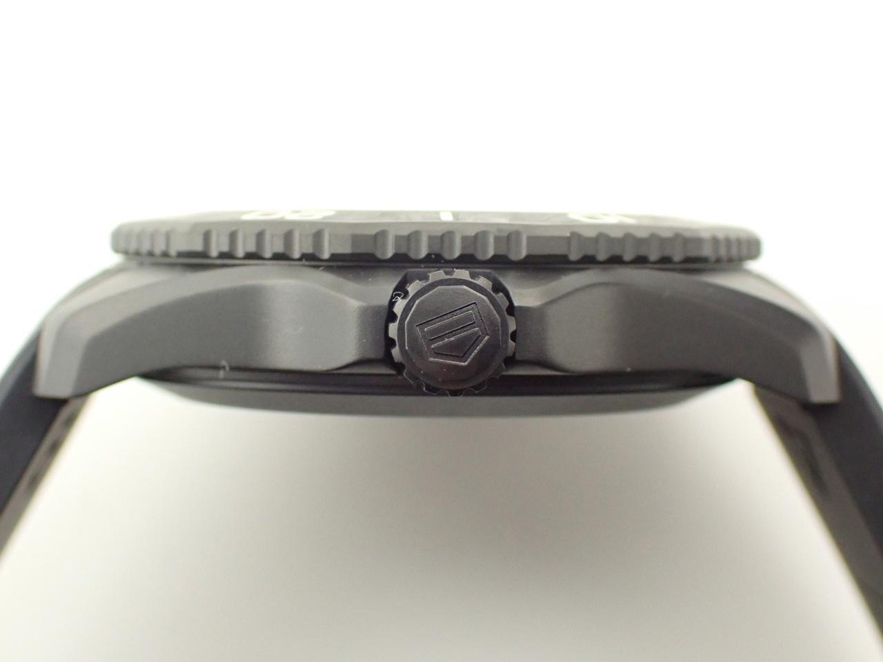 タグ・ホイヤー WBP1112.FT6199 ケースサイド、リューズ