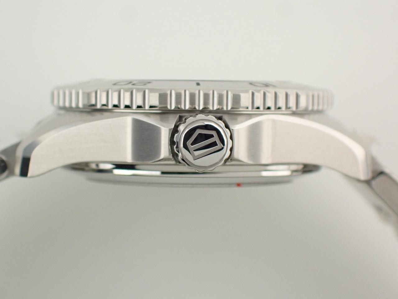 タグ・ホイヤー WBP1415.BA0622 ケースサイド、リューズ