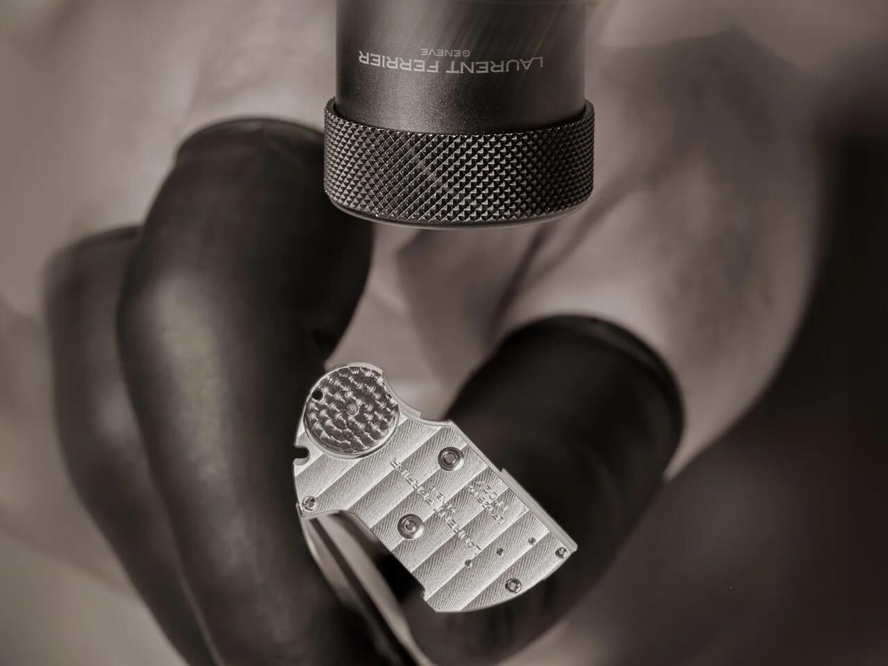 自社の工房で徹底的に仕上げを行う