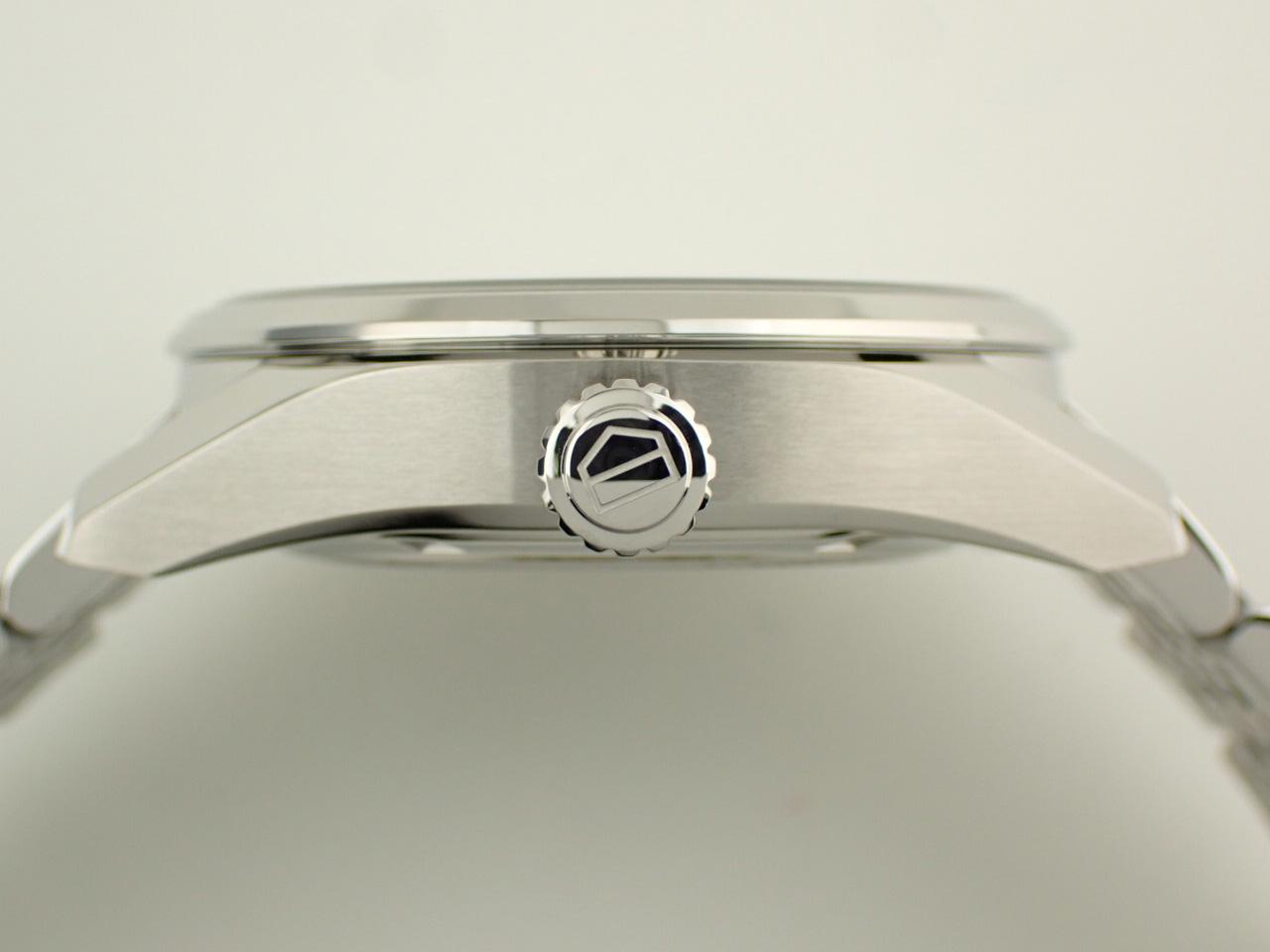 タグ・ホイヤー WBX2110.BA0044 ケースサイド、リューズ