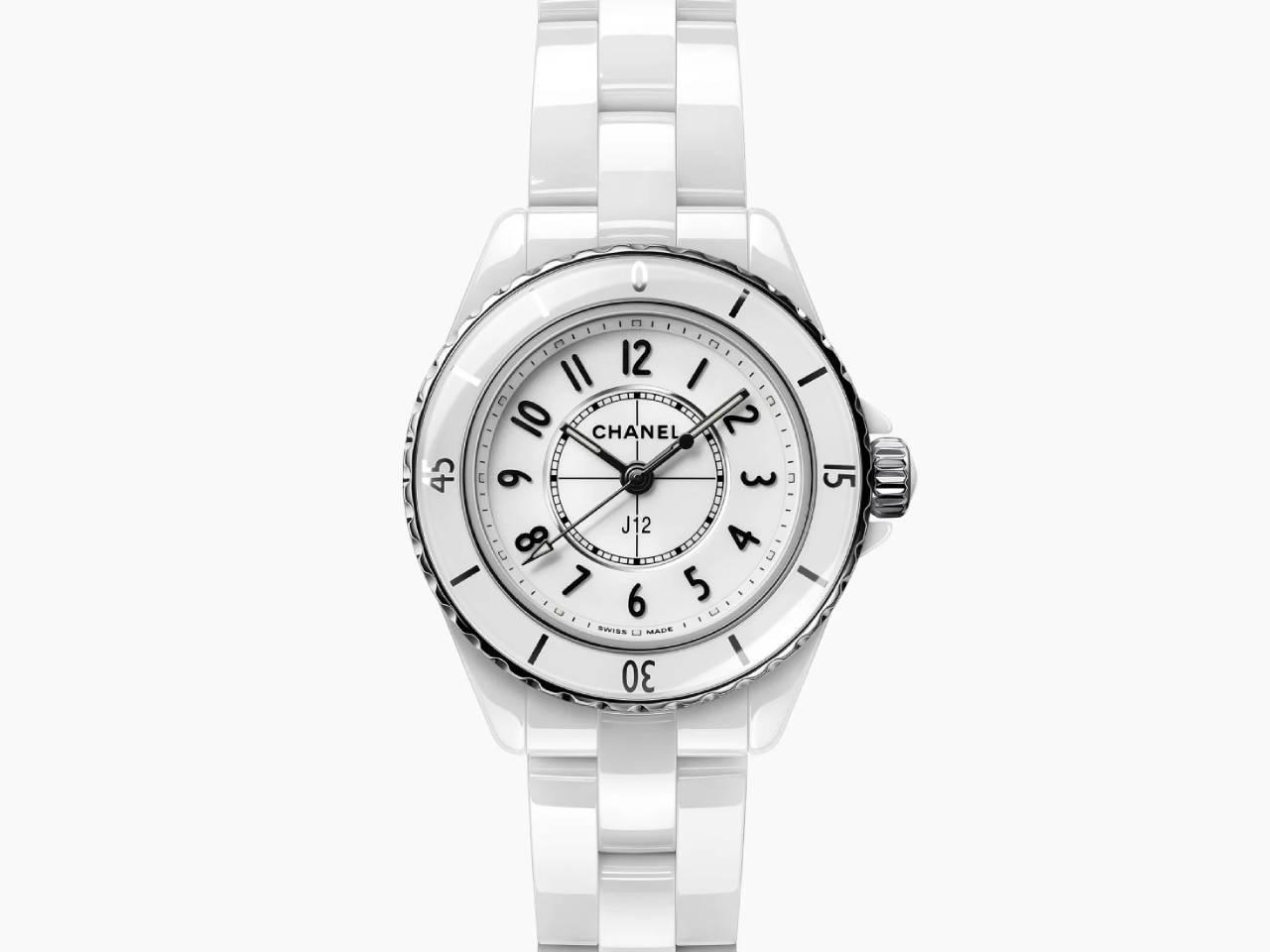 シャネル　J12 ウォッチ ホワイト　高耐性ホワイトセラミック ステンレススティール 28mm アラビアンインデックス