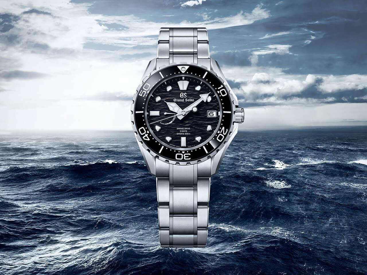 黒潮のようにダイナミックなダイヤルデザインのSLGA015