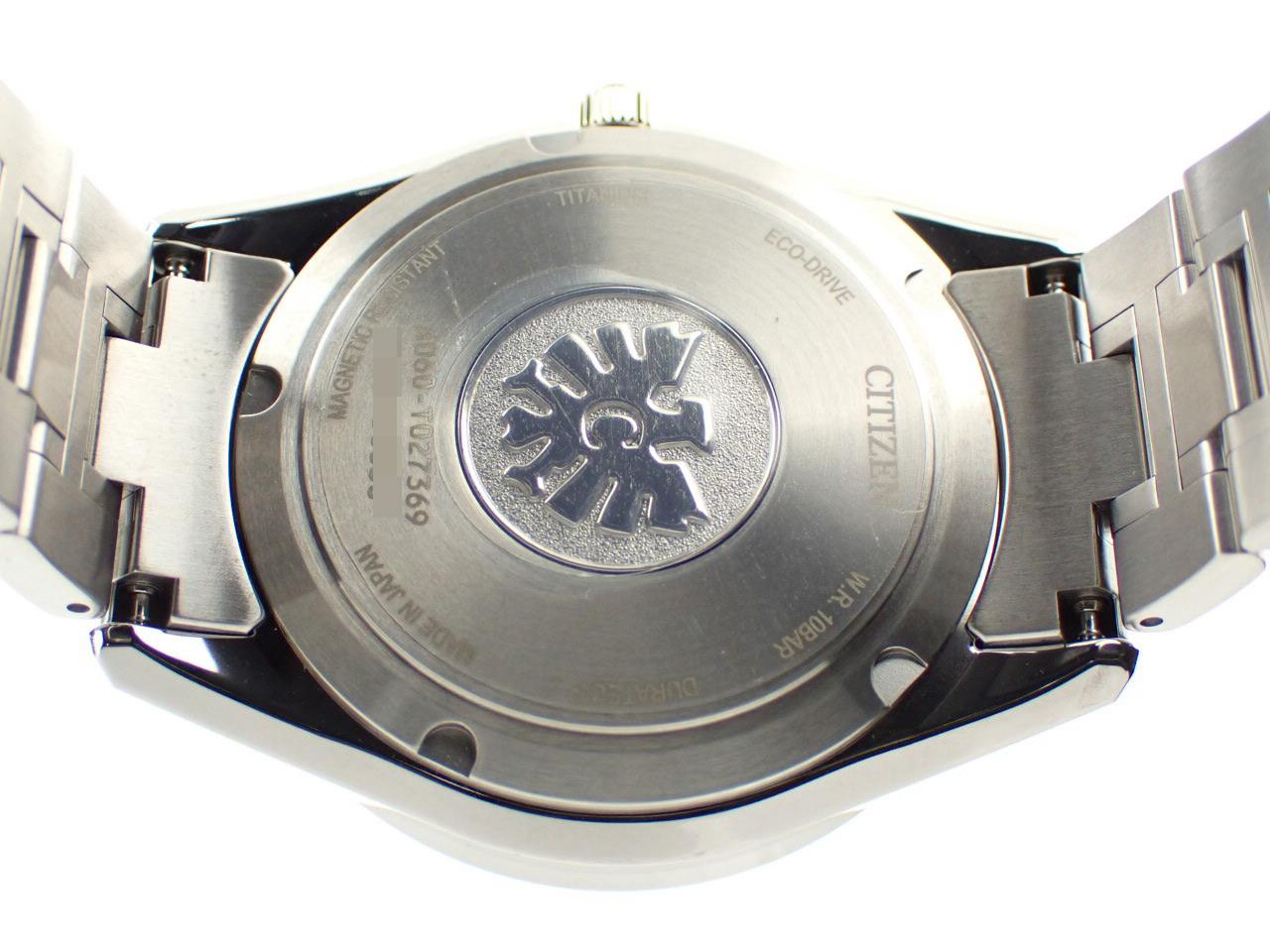 シチズン AQ4100-57E 裏蓋