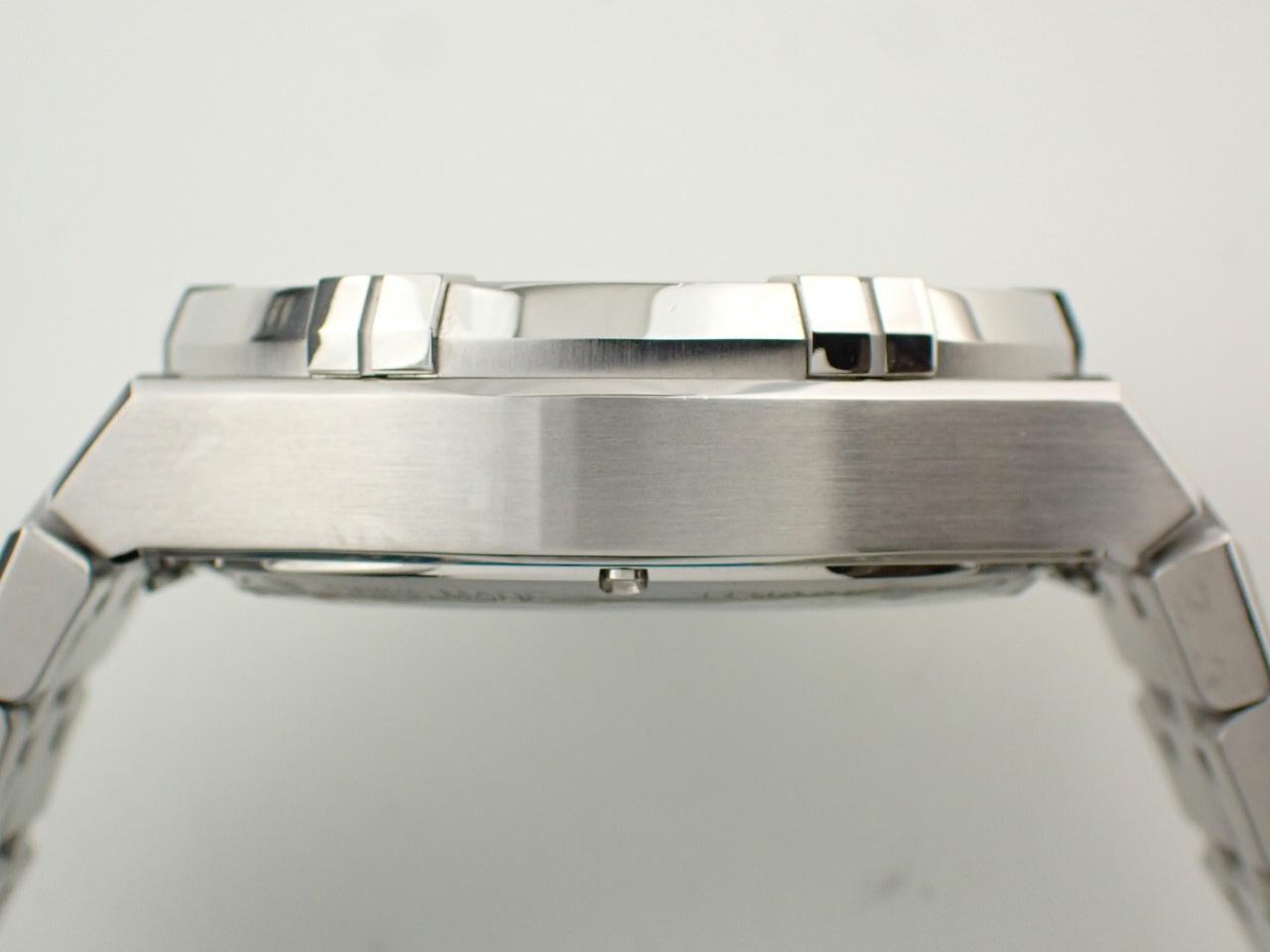 モーリス・ラクロア AI6118-SS00E-430-C ケースサイド