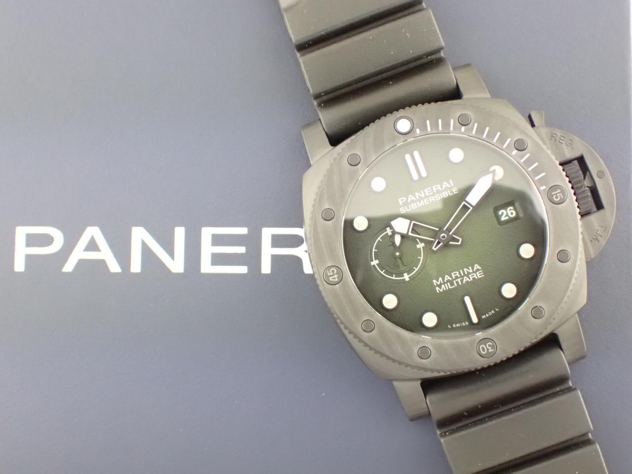 【実機レビュー】パネライ サブマーシブル マリーナ ミリターレ カーボテック 44mm  PAM01698
