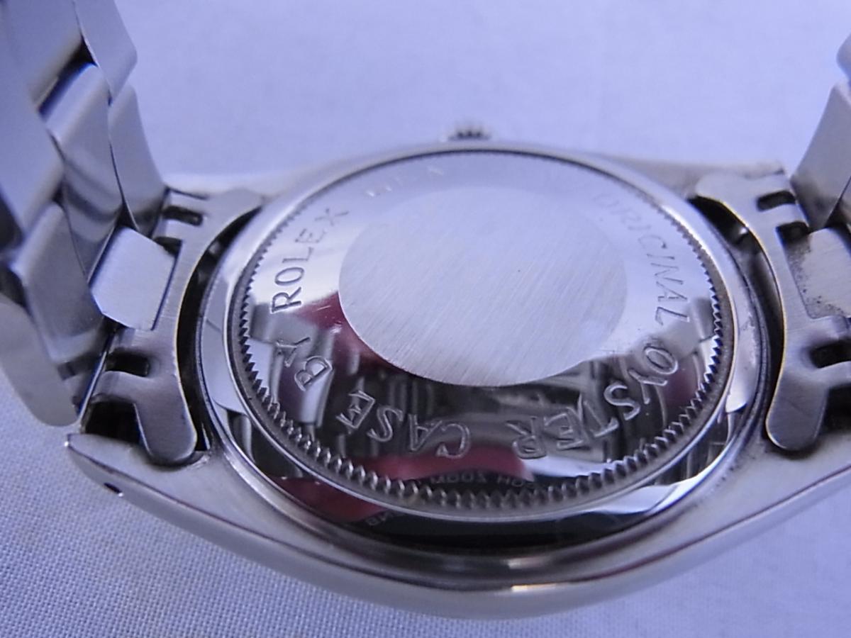 チュードルデカバラリダン　時計本体のみ　1960年代　34mmラウンド型のシルバーケースにブラックダイヤルの売却実績