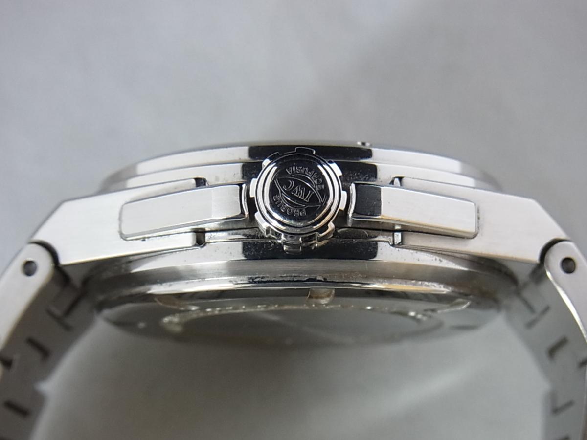 IWC インヂュニア IW323601 リューズ横