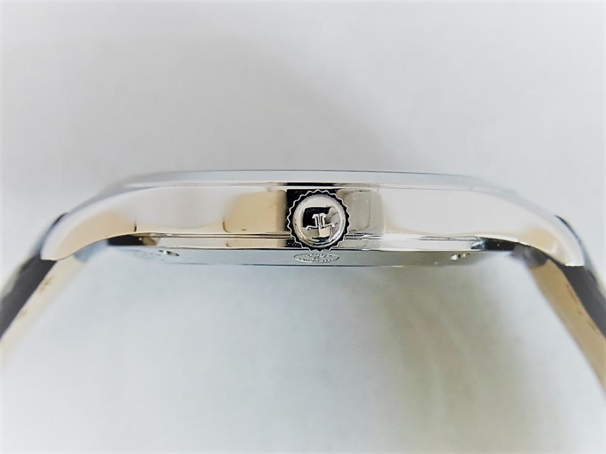 ジャガールクルト マスター Q1548420 リューズ横