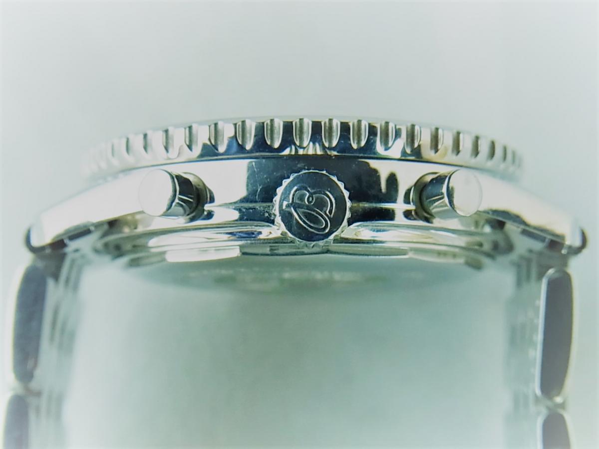 ブライトリング ナビタイマー A33030 リューズ横