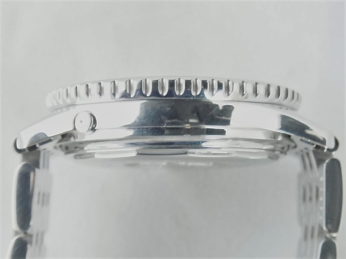 ブライトリング ナビタイマー A33030 横