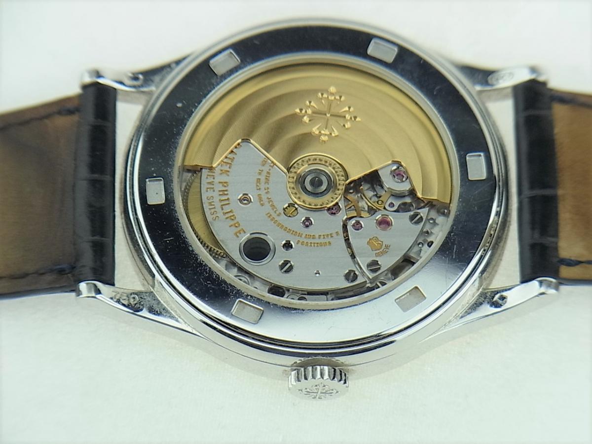 5296G-001 パテックフィリップカラトラバ シルバー5296G-001　メンズ腕時計　売却実績　裏蓋画像