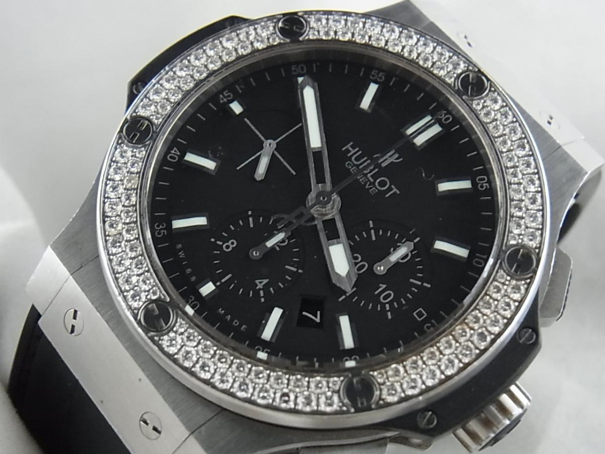 ウブロビッグバンエヴォリューション301.SX.1170.RX.1104 ダイヤベゼル　44mm　メンズ腕時計　買取り実績　フェイス斜め画像