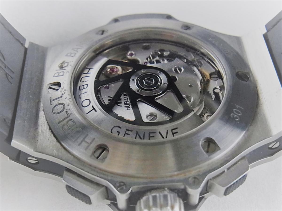 ウブロビッグバンエヴォリューション301.SX.1170.RX.1104 ダイヤベゼル　44mm　メンズ腕時計　売却実績　裏蓋シースルーバック画像