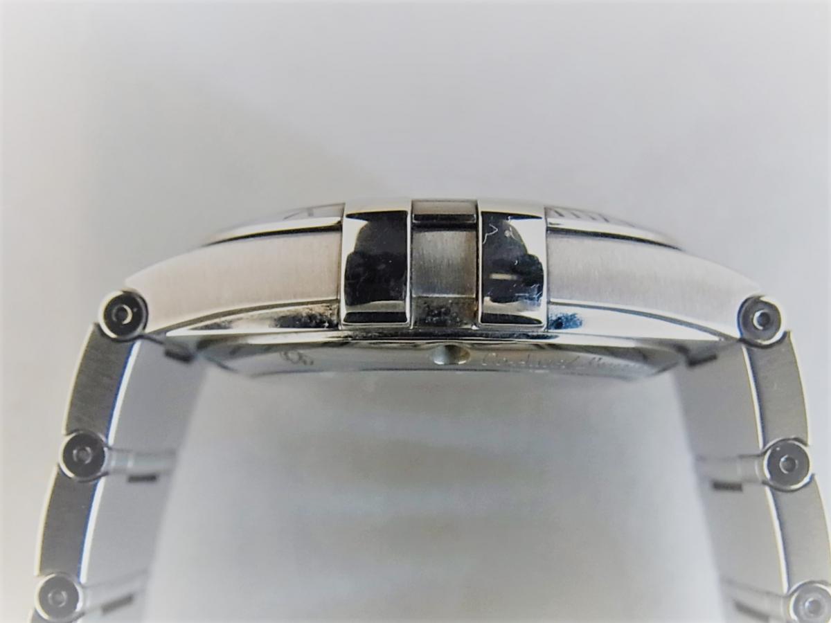 オメガコンステレーション 123.10.35.20.52.002　シルバーロゴ11Pダイヤ文字盤　メンズ腕時計　高額売却実績　9時ケースサイド画像