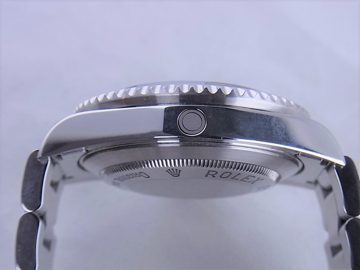 ロレックス シードゥエラー16600　1991年～2008年製造モデル 自動巻きcal.3135　40mmメンズ腕時計　高額売却実績　9時ケースサイド画像