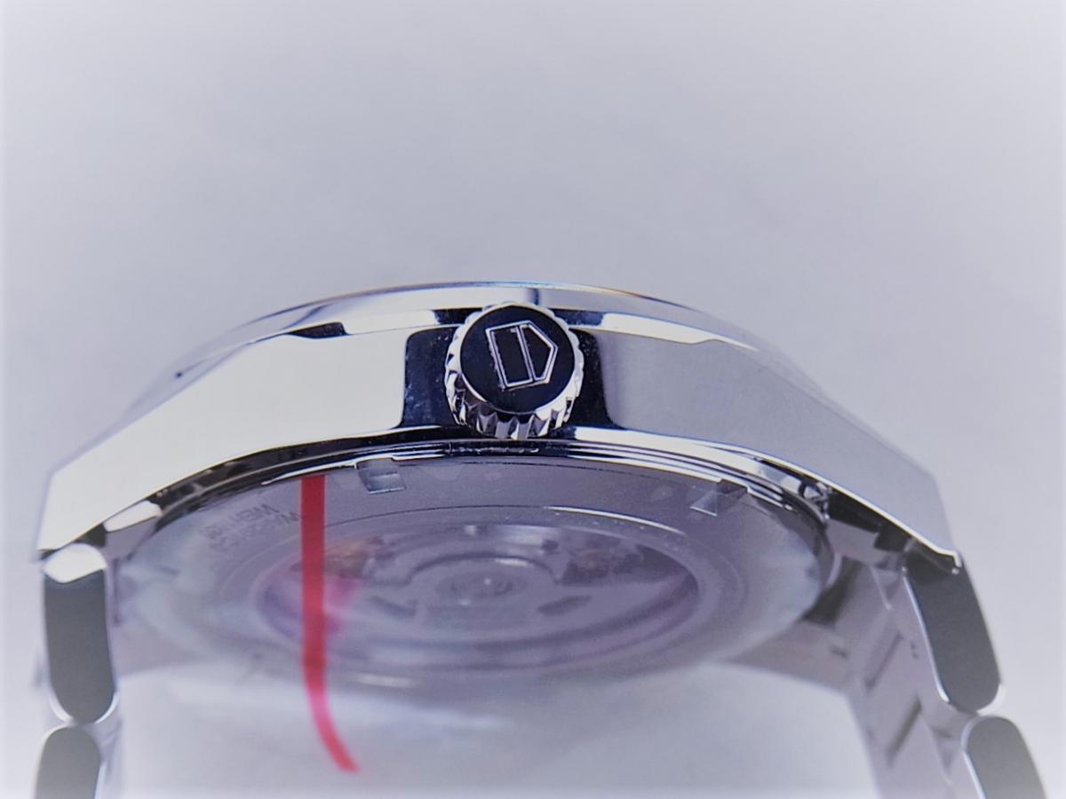 タグホイヤー カレラ　デイデイト　キャリバー5　WAR201C.BA0723　41mmメンズ腕時計　買い取り実績　3時リューズサイド画像