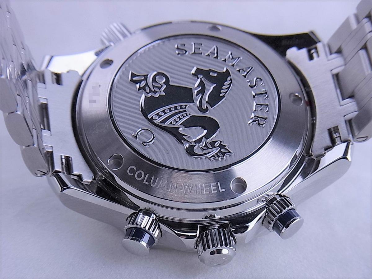 オメガ シーマスター・ Ref：212.30.42.50.03.001 コーアクシャル　クロノグラフ　300m防水　ヘリウムガスエスケープバルブ メンズ腕時計　売却実績　裏蓋画像