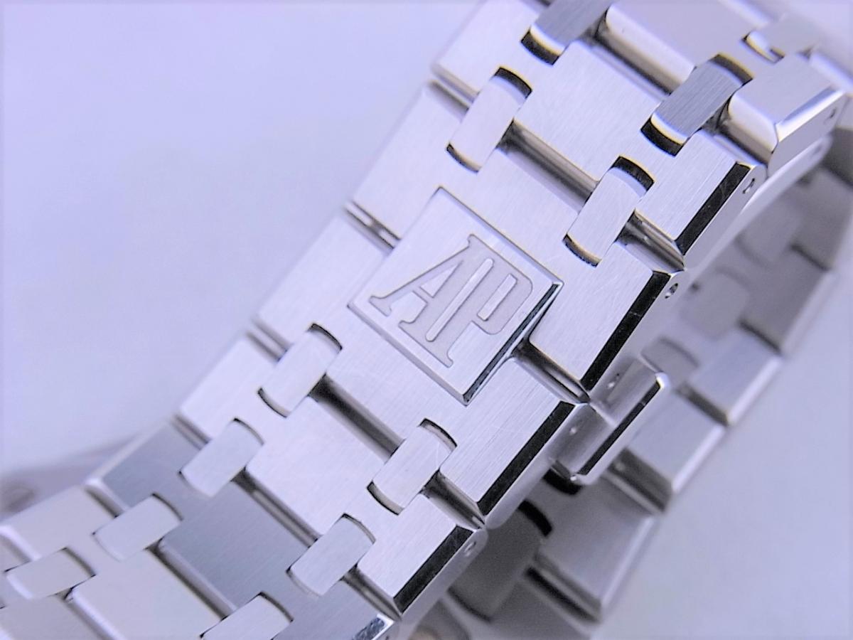 オーデマピゲ ロイヤルオーク 15400ST.OO.1220ST.01 2012年モデル　デイト　41mmメンズ腕時計　高価売却　バックル画像