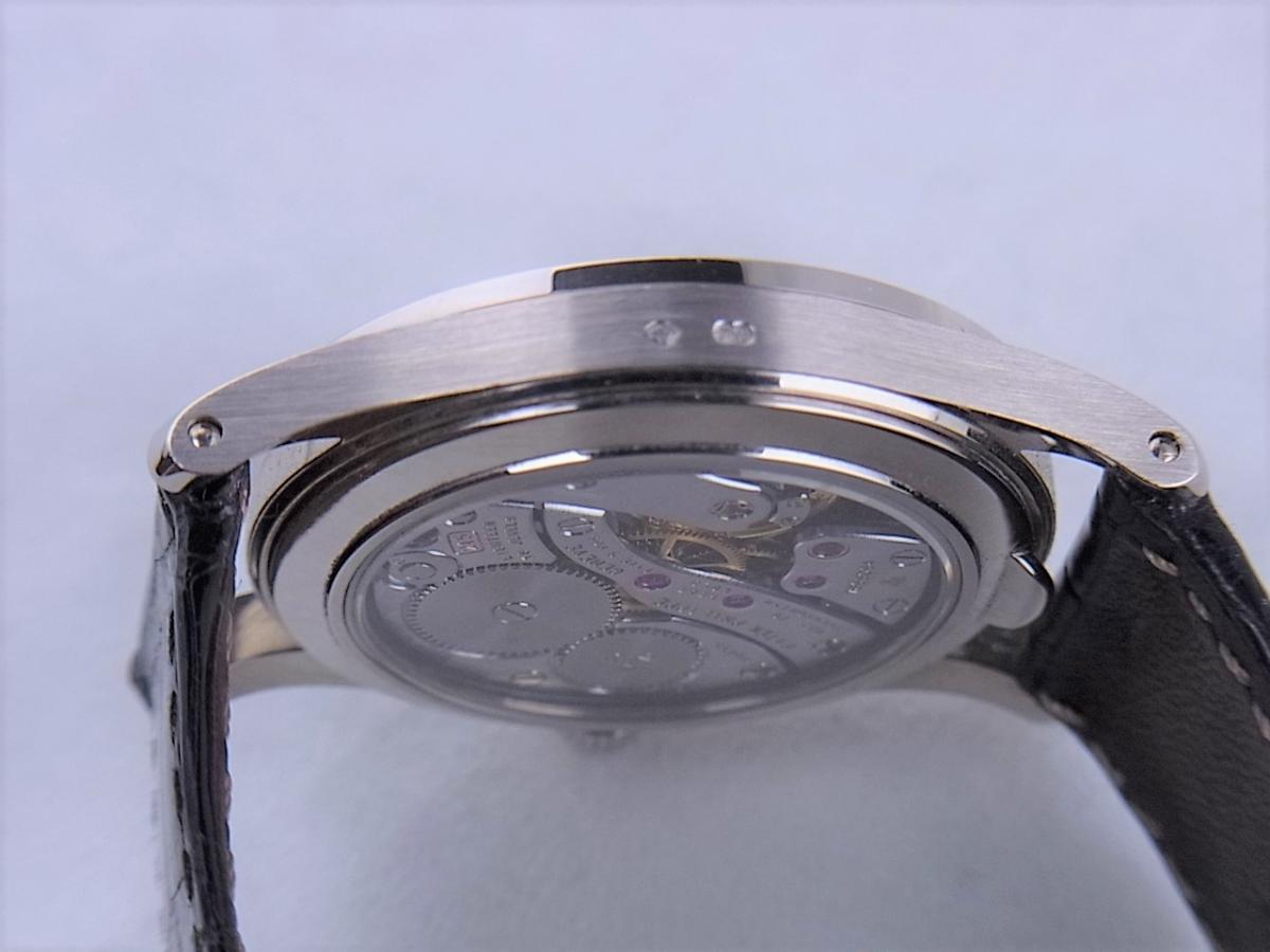 パテックフィリップ カラトラバ3796S　1996年発売日本限定モデル　限定数量100本　シースルーバック　メンズ腕時計　高額売却実績　9時ケースサイド画像