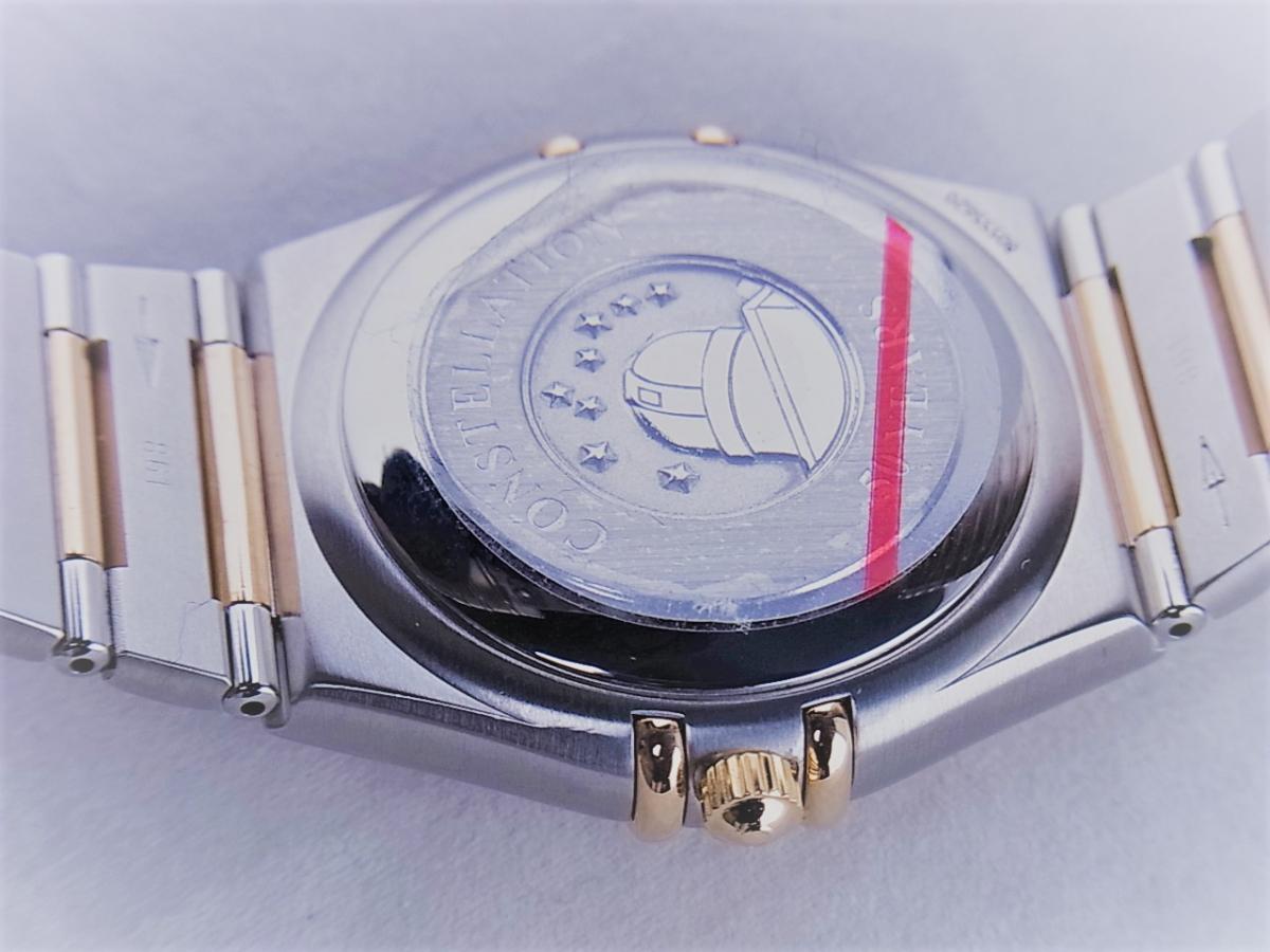 オメガ コンステレーション50th 1304.35 11Pダイヤモンドインデックス　コンビモデル　35.5mmメンズ腕時計　売却実績　裏蓋画像
