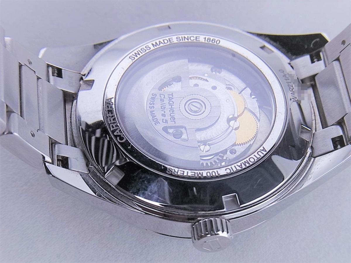 タグホイヤー カレラWAR211A.BA0782 キャリバー5　ステンレススティール 39mmメンズ腕時計　売却実績　裏蓋画像