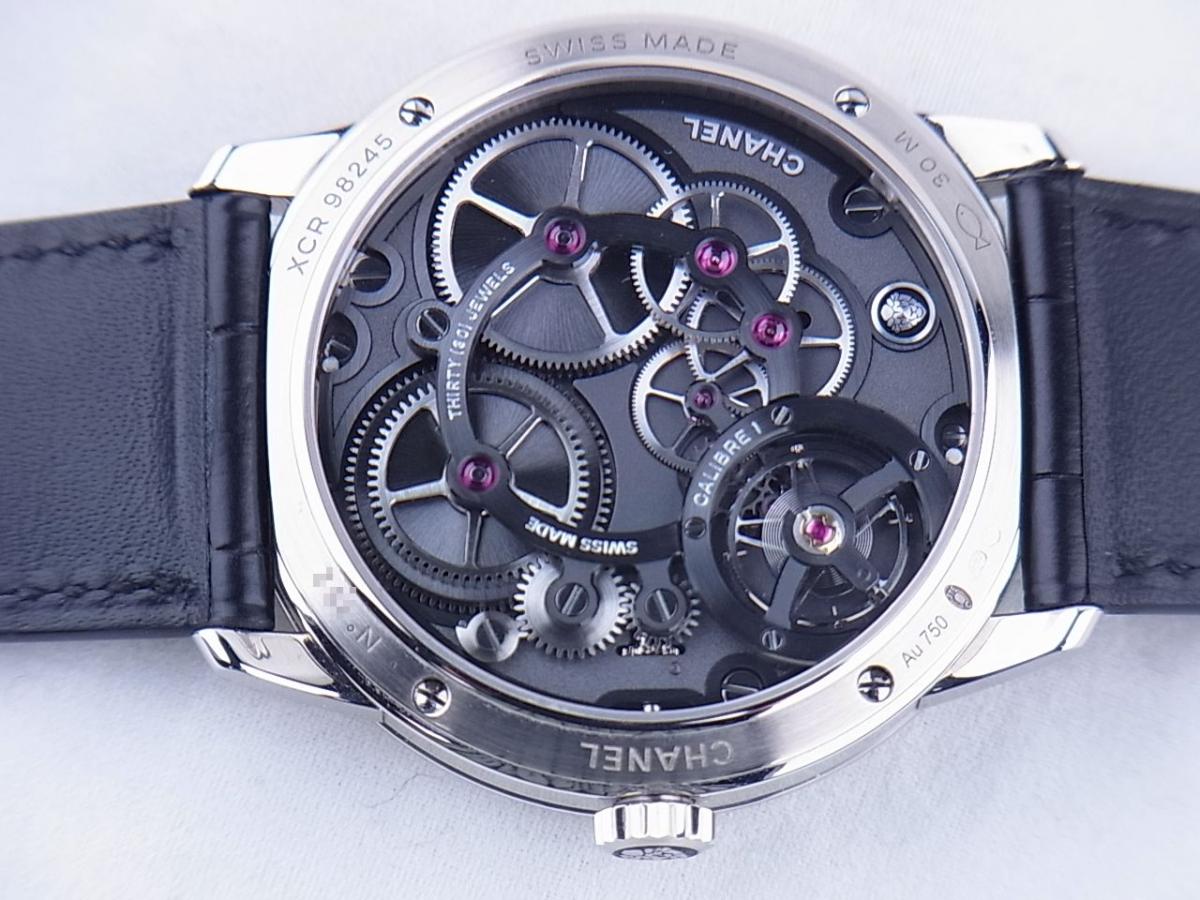 シャネル ムッシュ・ド・シャネル H4799 ホワイトゴールド 2016年モデル　ジャンピングアワー メンズ腕時計　売却実績　裏蓋画像
