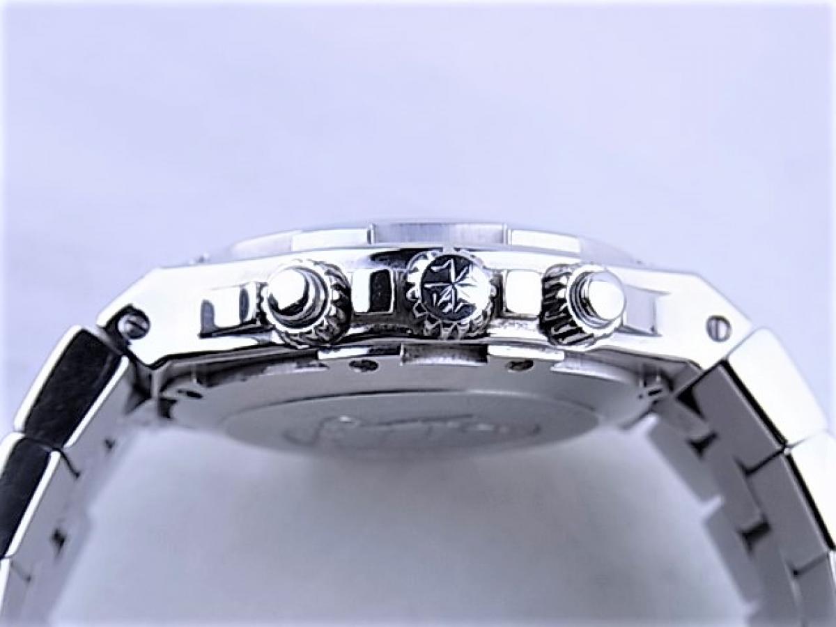 ヴァシュロンコンスタンタン オーバーシーズ49140/423A-8886 メンズ腕時計　買い取り実績　3時リューズサイド画像