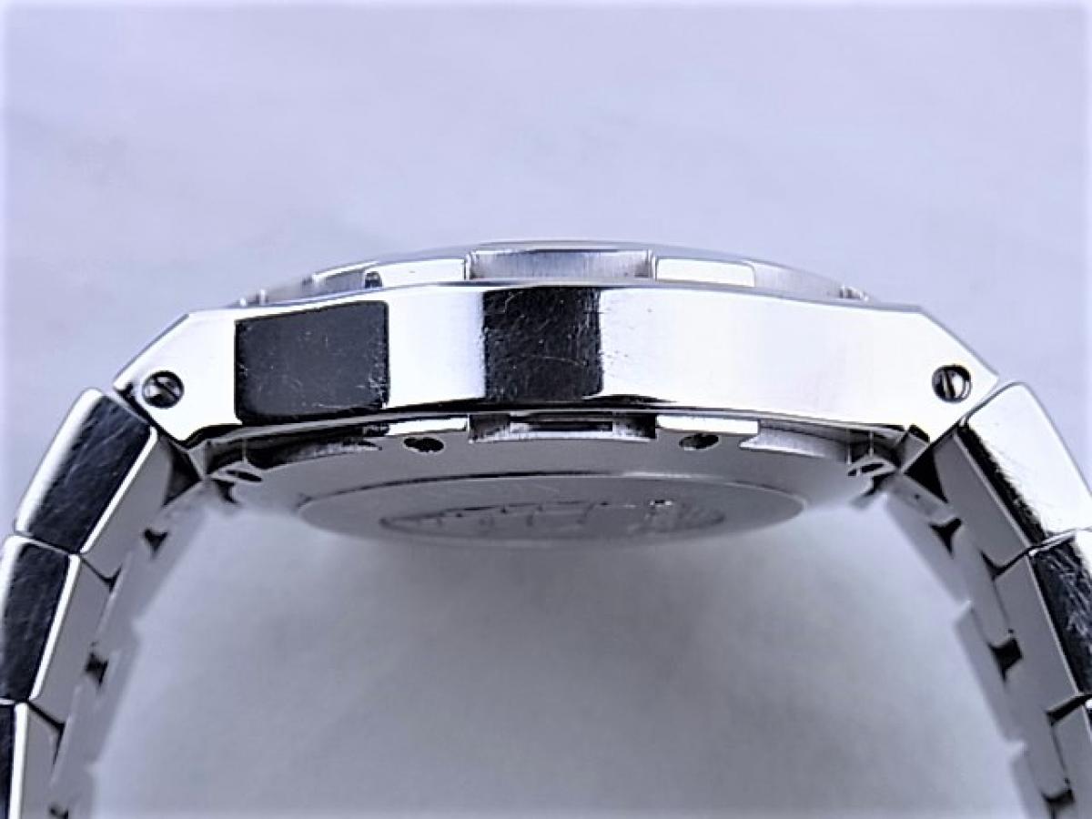 ヴァシュロンコンスタンタン オーバーシーズ49140/423A-8886 メンズ腕時計　高額売却実績　9時ケースサイド画像