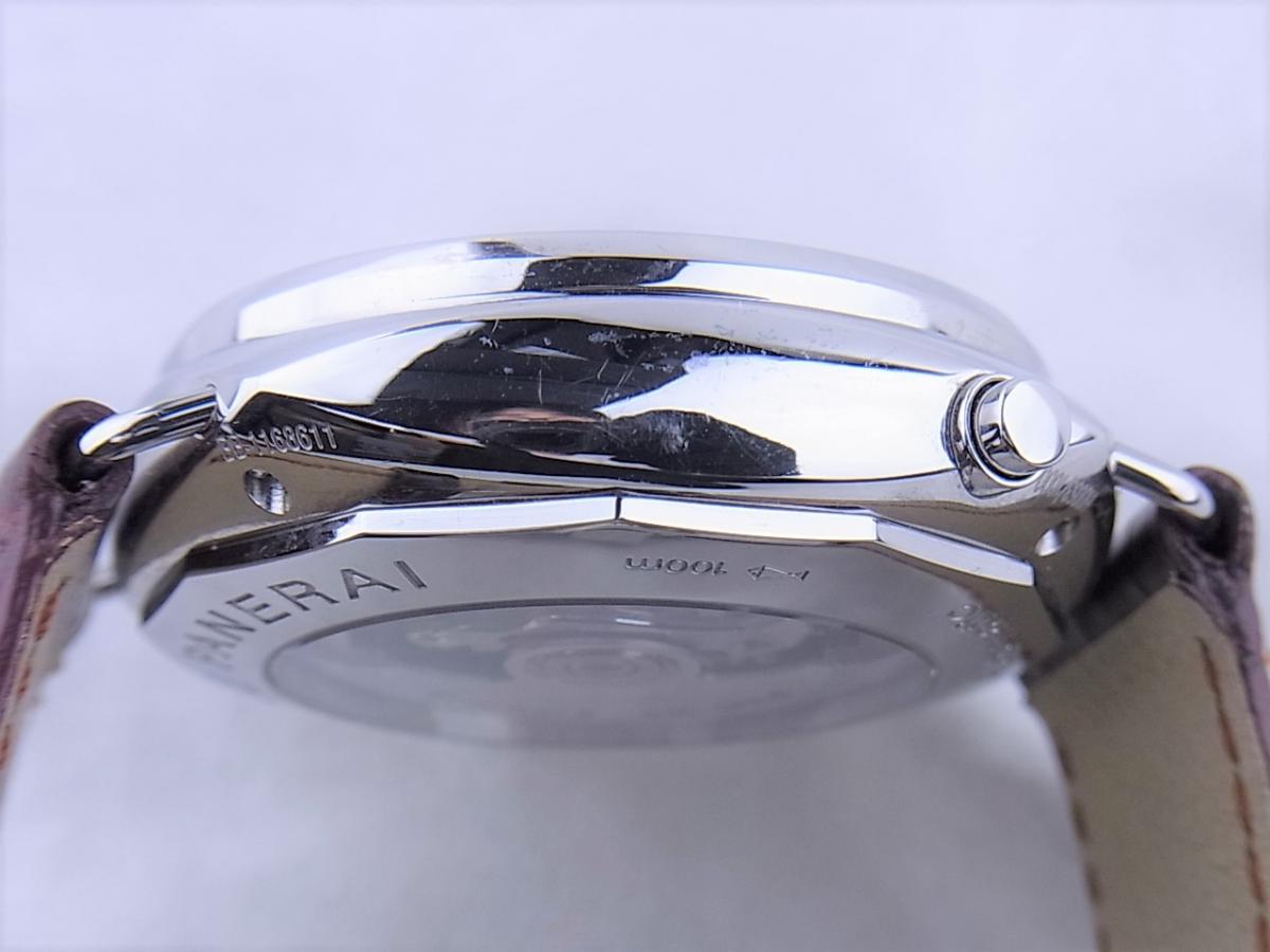 パネライ PAM00214　スプリントセコンド搭載　シースルーバック　メンズ腕時計　高額売却実績　9時ケースサイド画像