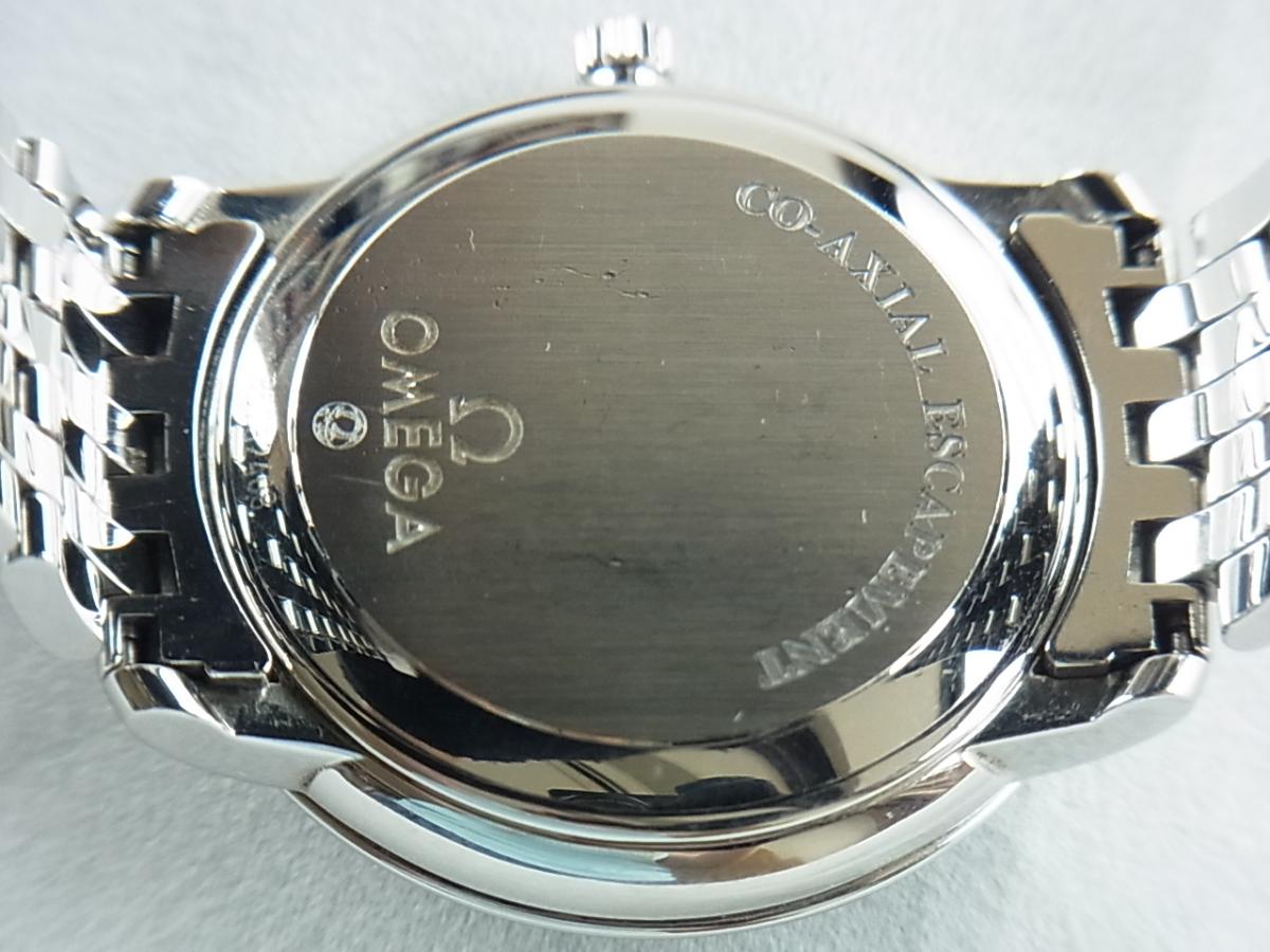 オメガ デビル 4574.50　コーアクシャル搭載モデル　デイト　メンズ腕時計　売却実績　裏蓋画像
