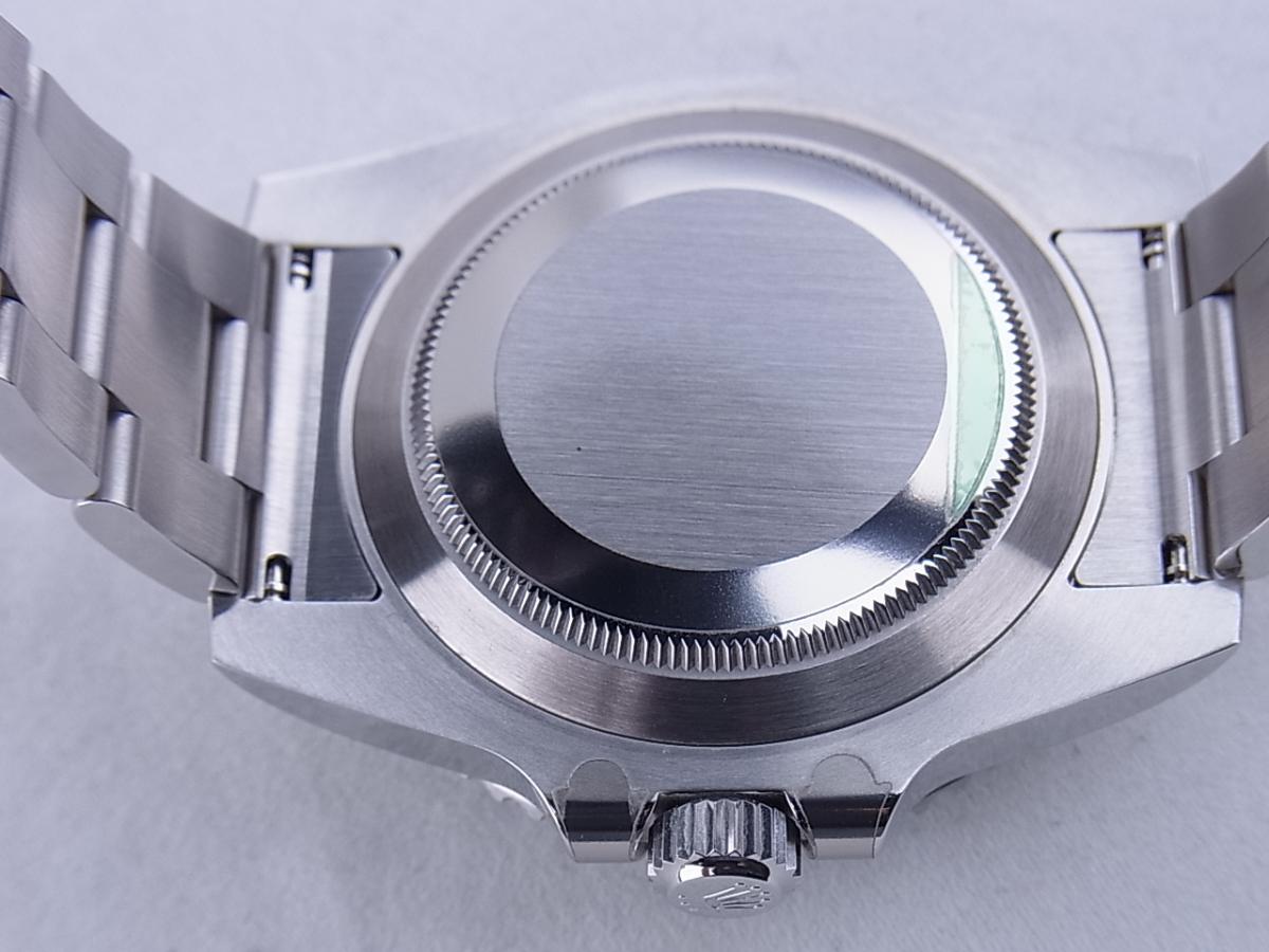 ロレックスサブマリーナ116610LV 2013年購入ランダムシリアル(2010年発表モデル)　グリーンサブ　メンズ腕時計　売却実績　裏蓋画像