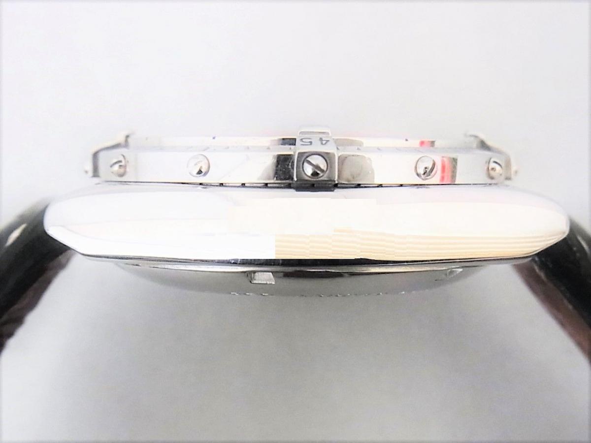 ブライトリング クロノマットレッドアローズA13050.1限定1965本 オートマチック　メンズモデル　高額売却実績　9時ケースサイド画像