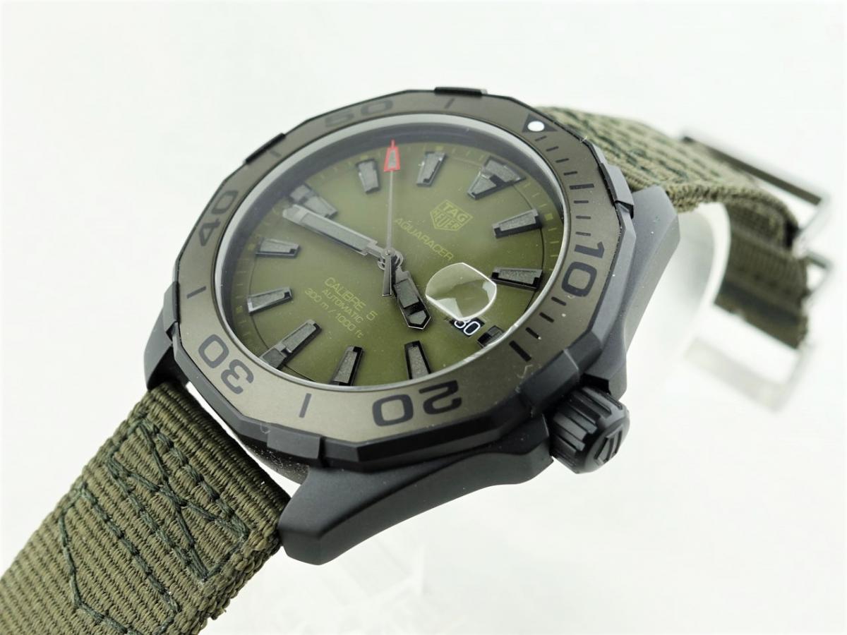 タグホイヤー アクアレーサー WAY208E.FC8222 ベゼル