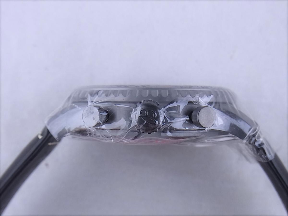 ブライトリング ナビタイマー M118B-1LMA リューズ横