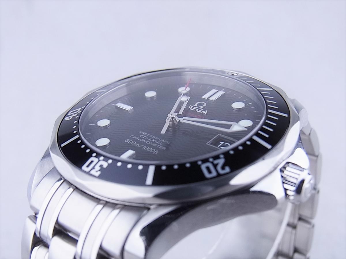 オメガ シーマスター 212.30.41.20.01.002 ベゼル