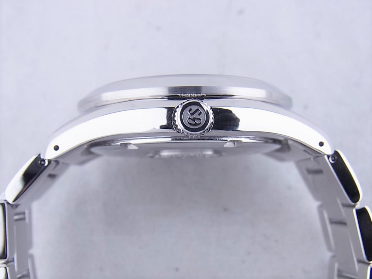 グランドセイコー 9Fクォーツ SBGN007 リューズ横