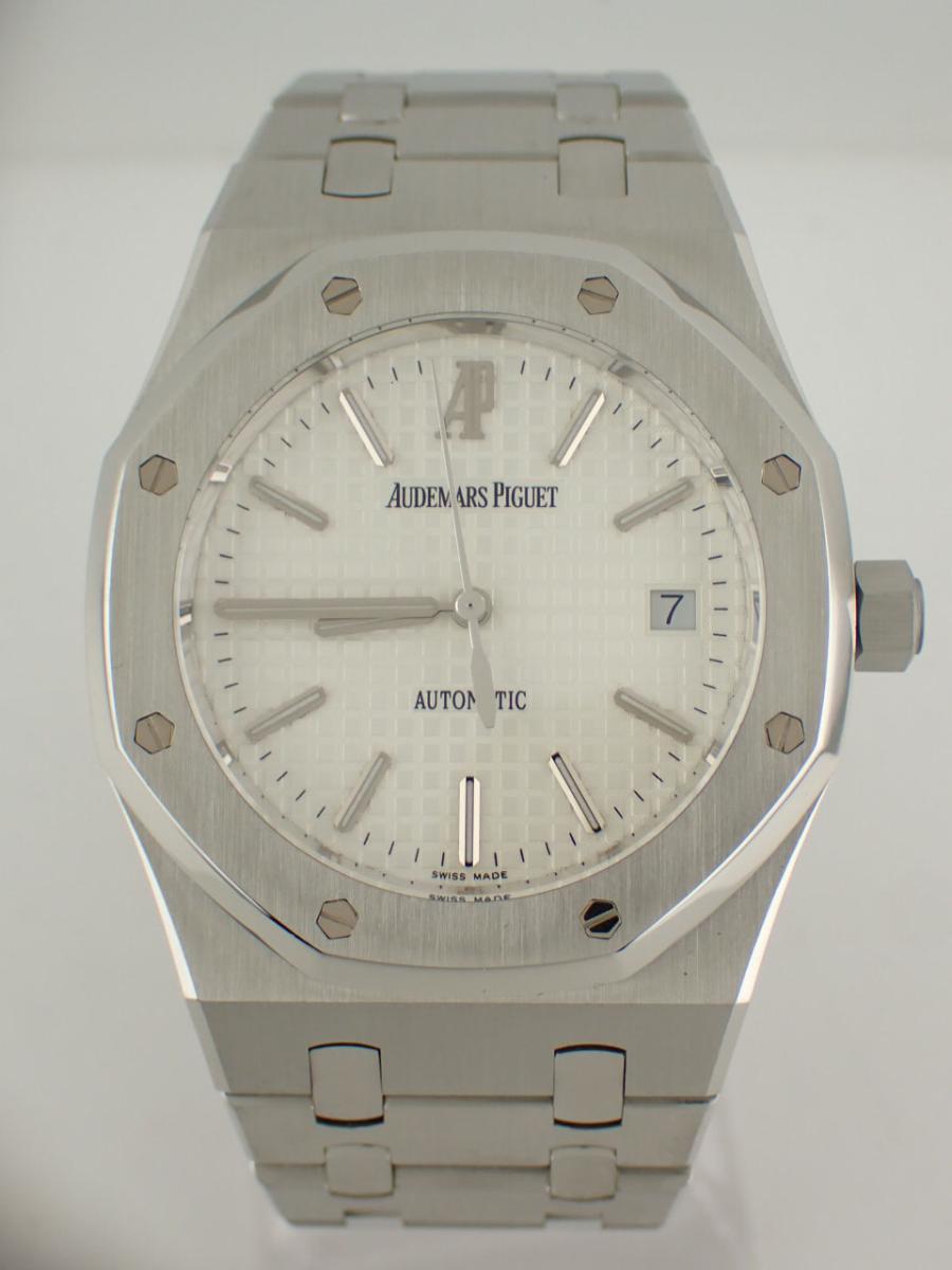 オーデマピゲ ロイヤルオーク 15300ST.OO.1220ST.01 文字盤