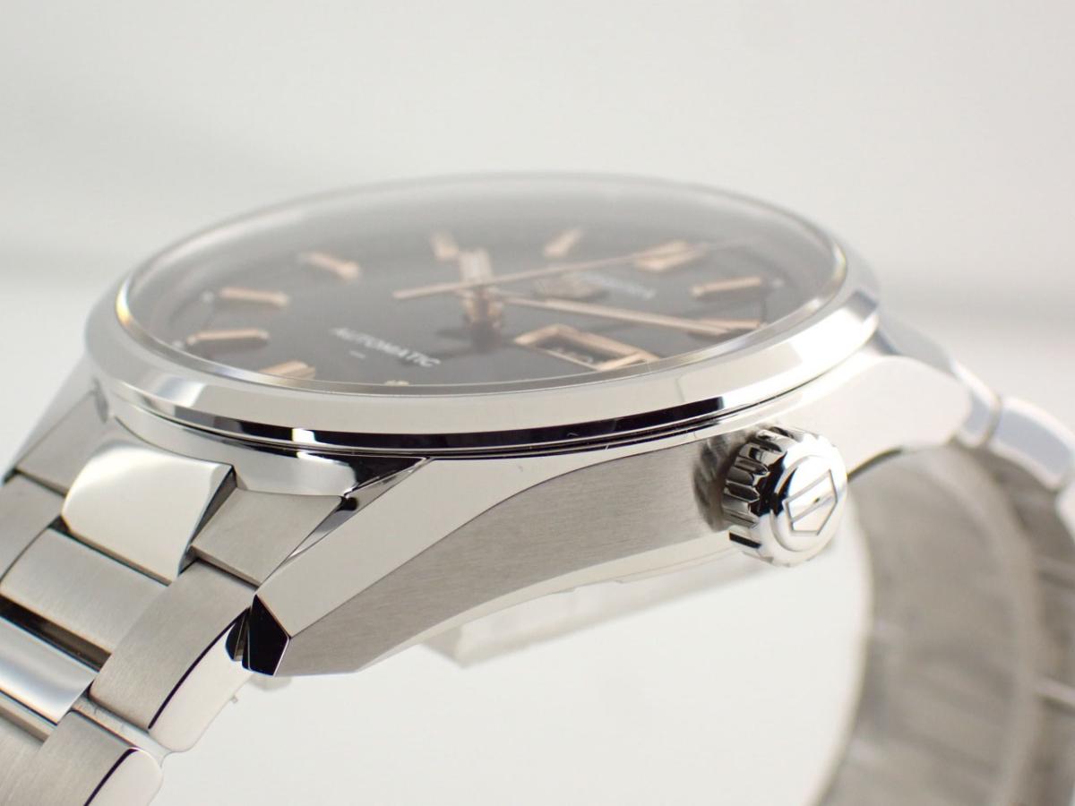 タグホイヤー カレラ WDA2111.BA0043 ベゼル